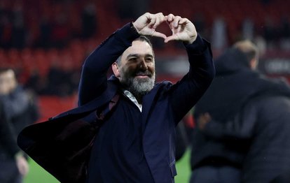 "Arda Turan'ın İstediği Mücadele: Lech Poznan Karşılaşması İzmir'de Sahnelensin"